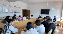 中卫社区学习《农村基层干部廉洁履行职责规定》